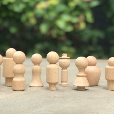 Wooden Community Figures - Set von 10